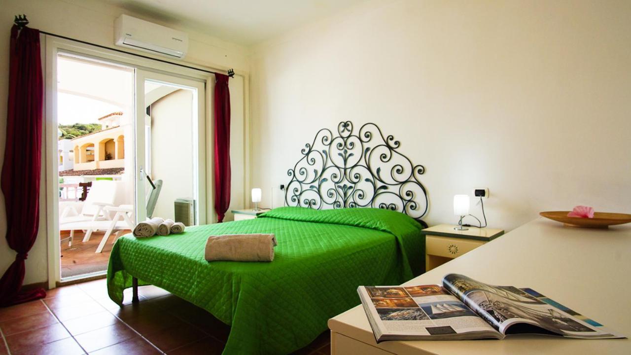 Perla Del Porto Apartments Santa Teresa Gallura Extérieur photo